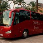 Nuevo microbús empresa de autocares Olid Bus Travel en parking para autobuses
